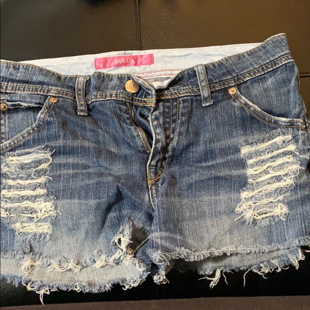 Style up denim shorts